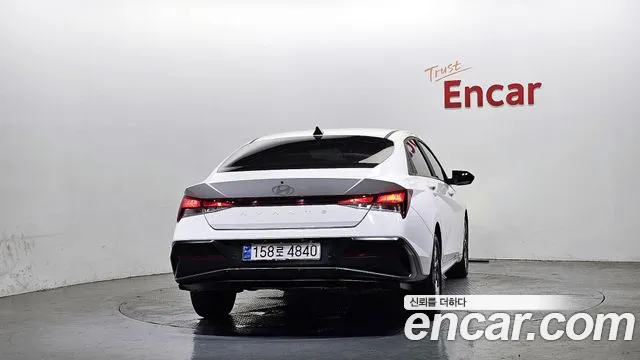 Hyundai AVANTE Новый Avante (CN7) — Фото автомобиля 4