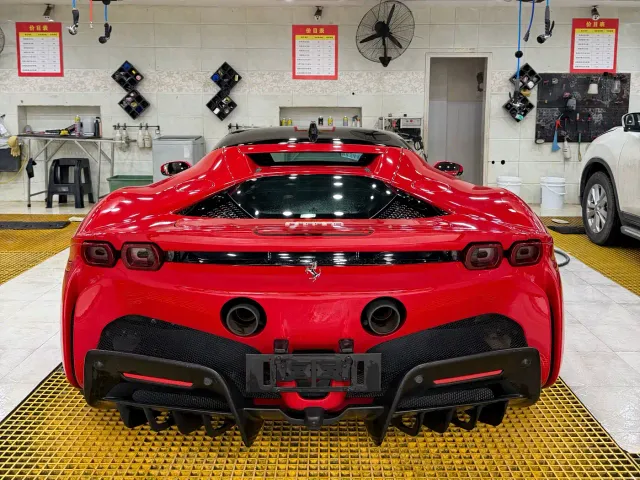 Ferrari SF90 — Фото автомобиля 8