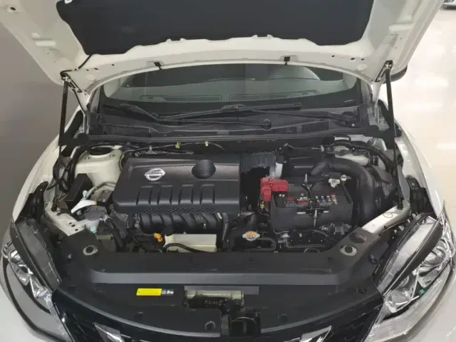 Nissan Tiida — Фото автомобиля 19