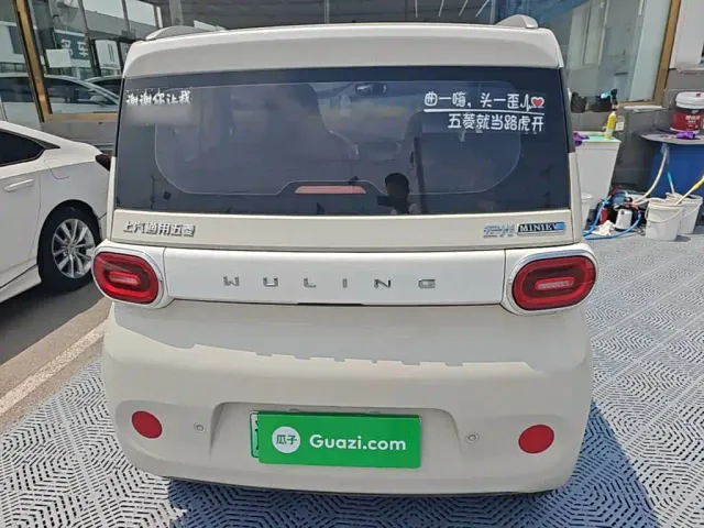 Wuling Hongguang Mini EV — Фото автомобиля 5