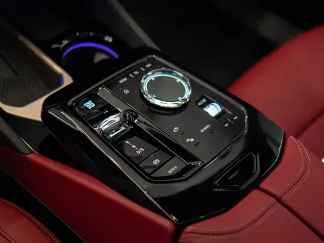 BMW 5 Series — Фото автомобиля 14