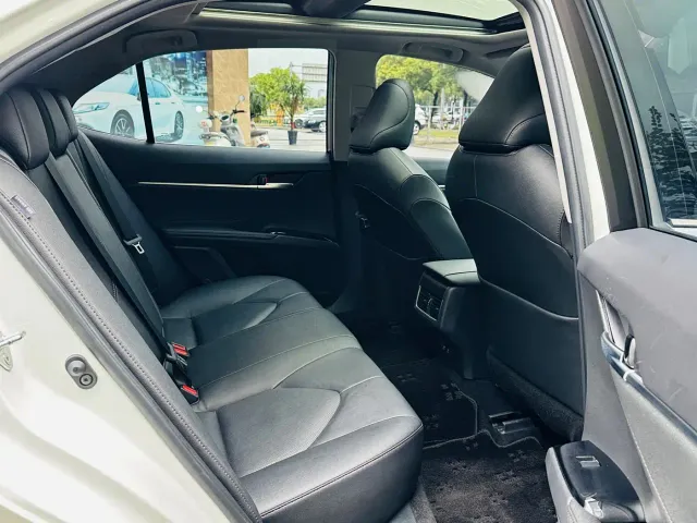Toyota Camry — Фото автомобиля 16