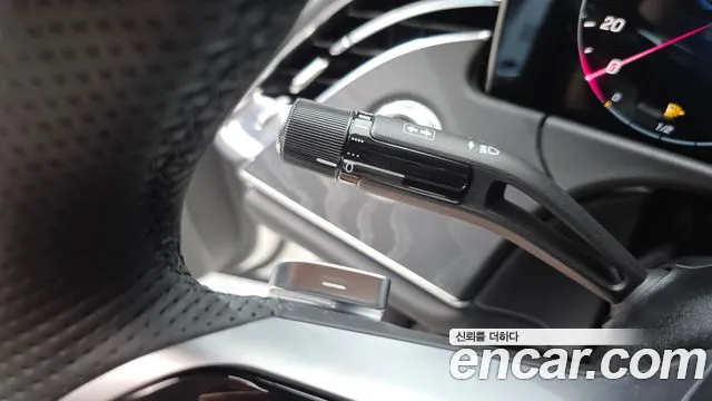Mercedes-Benz E-Class — Фото автомобиля 15