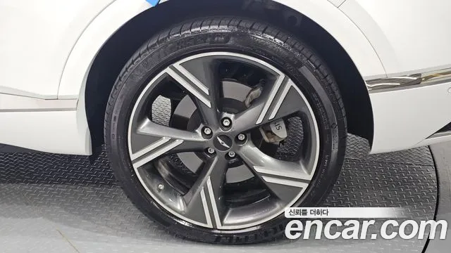 Genesis GV80 — Фото автомобиля 21