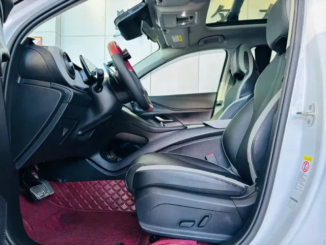 BYD Seal 05 DM-i — Фото автомобиля 9