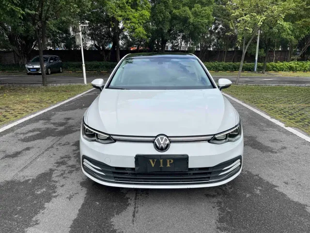 Volkswagen Golf — Фото автомобиля 2