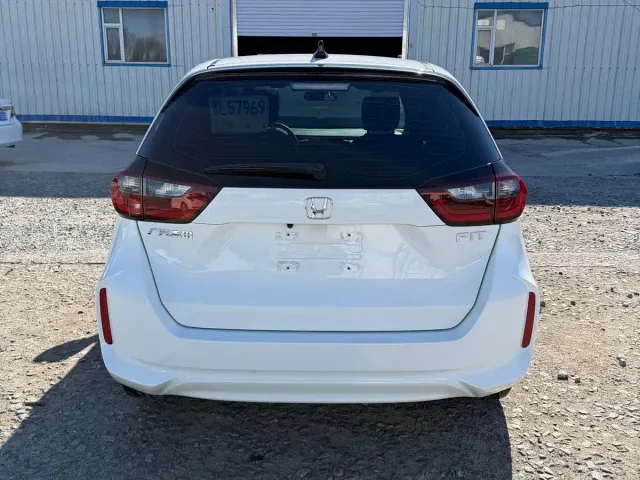 Honda Fit — Фото автомобиля 19
