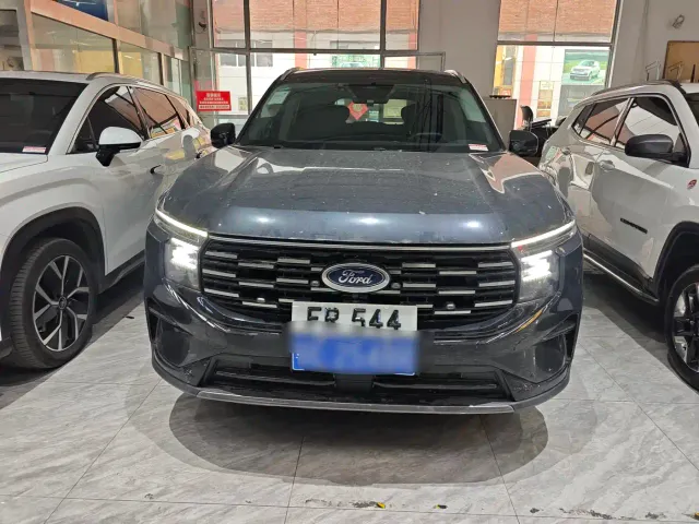 Ford Edge — Фото автомобиля 2