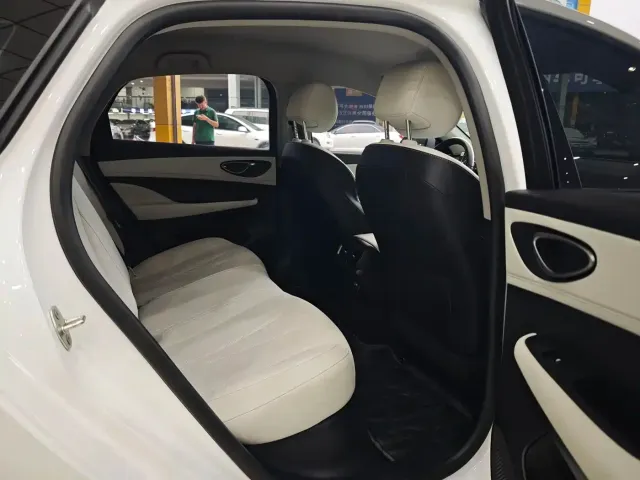 BYD Hai Bao 05 DM-i 2025 DM-i Smart Drive Edition 55KM Luxury — Фото автомобиля 11