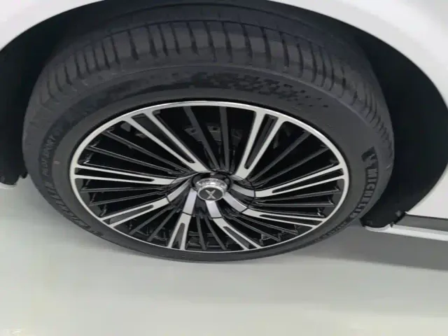 Xpeng G9 — Фото автомобиля 22