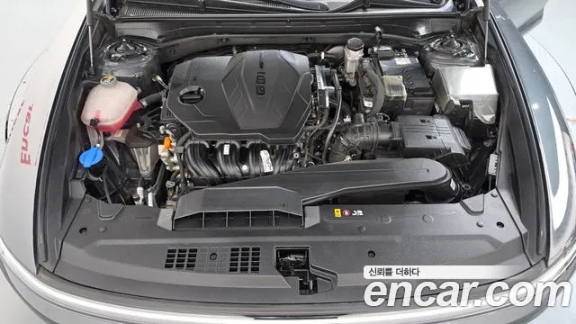 Hyundai Grandeur GN7 — Фото автомобиля 9