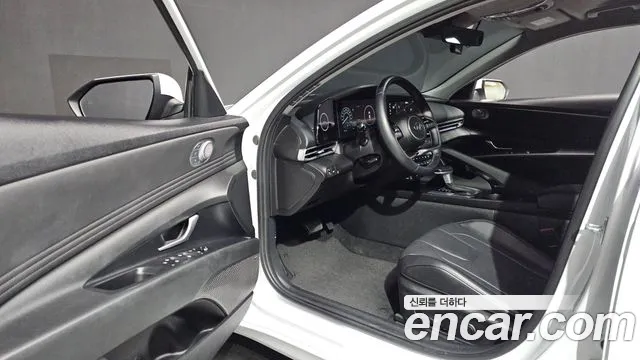 Hyundai Avante CN7 — Фото автомобиля 15