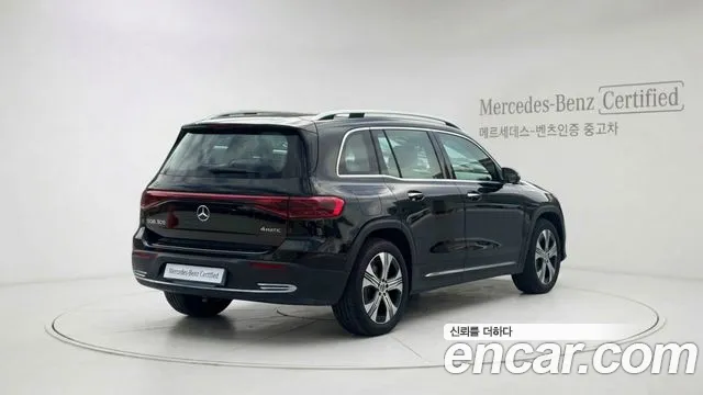 Mercedes-Benz EQB — Фото автомобиля 2