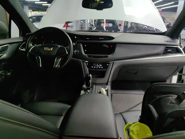 Cadillac XT5 — Фото автомобиля 5