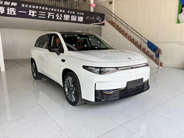 Leapmotor C10 — Фото автомобиля 3