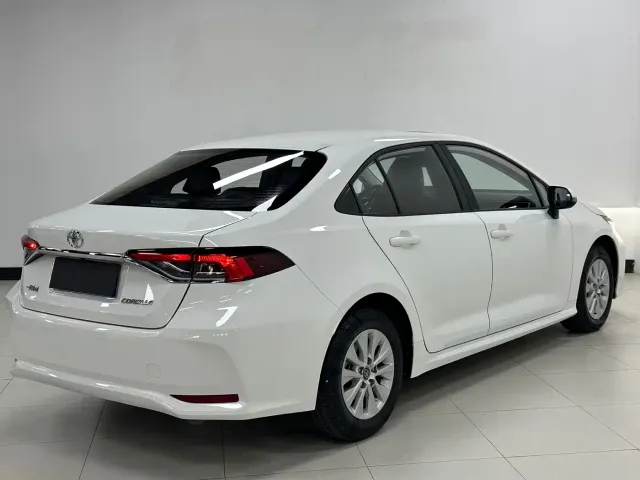 Toyota Corolla — Фото автомобиля 5