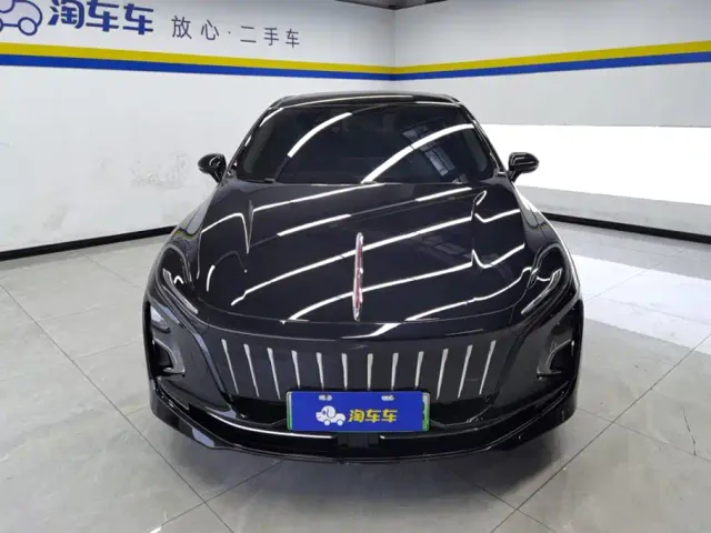 Hongqi E-QM5 — Фото автомобиля 2