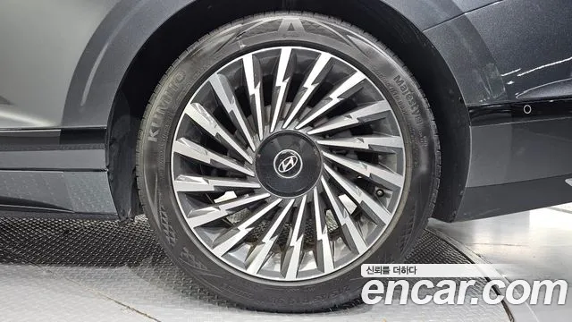 Hyundai Grandeur GN7 — Фото автомобиля 6