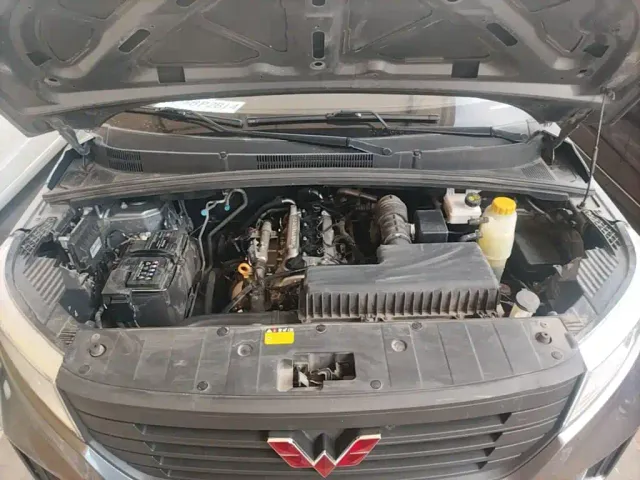 Wuling Zhengcheng — Фото автомобиля 16