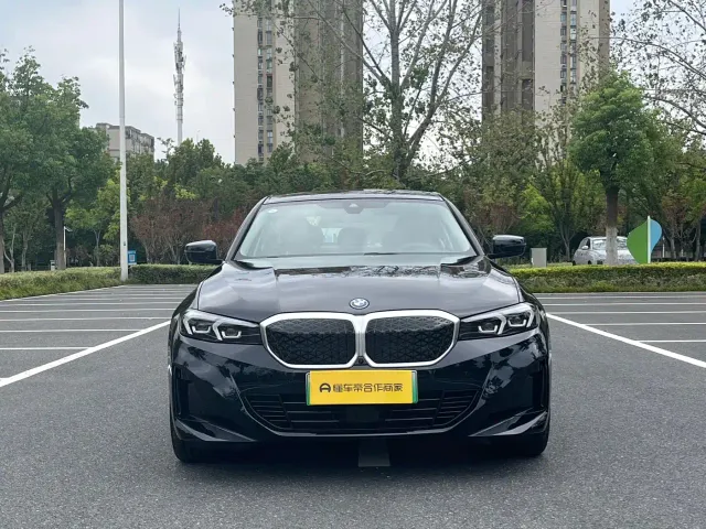 BMW i3 — Фото автомобиля 2
