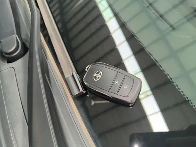 Toyota bZ5 — Фото автомобиля 8