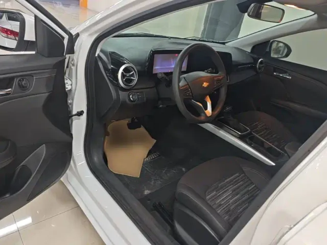 Chevrolet Monza — Фото автомобиля 15