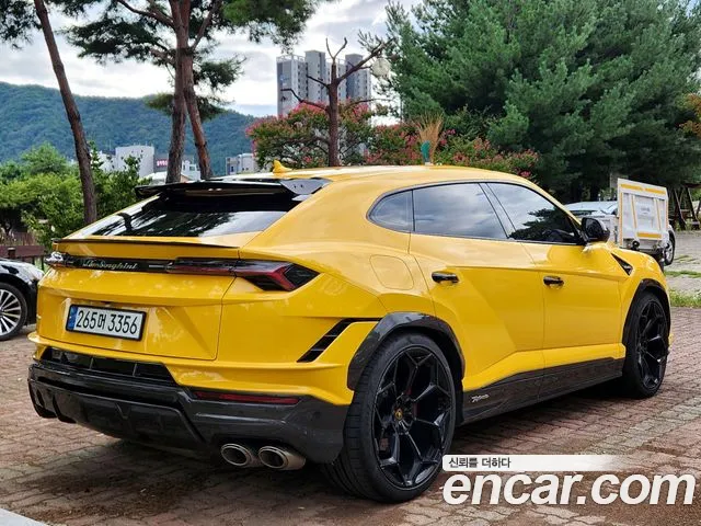 Lamborghini Urus — Фото автомобиля 6