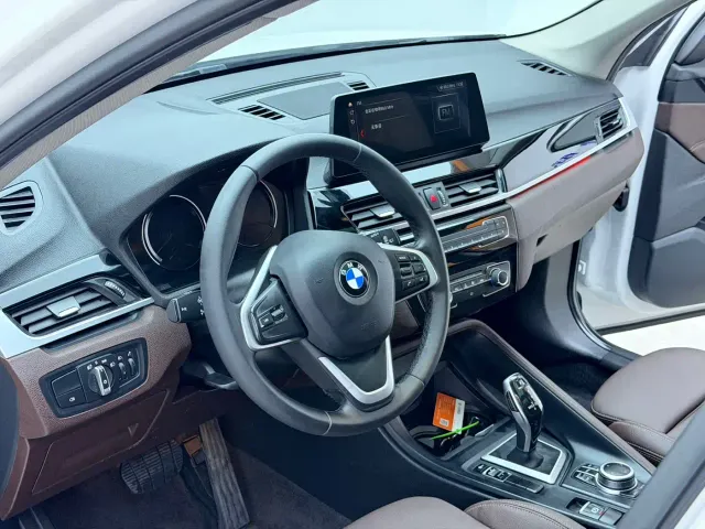 BMW X1 — Фото автомобиля 6