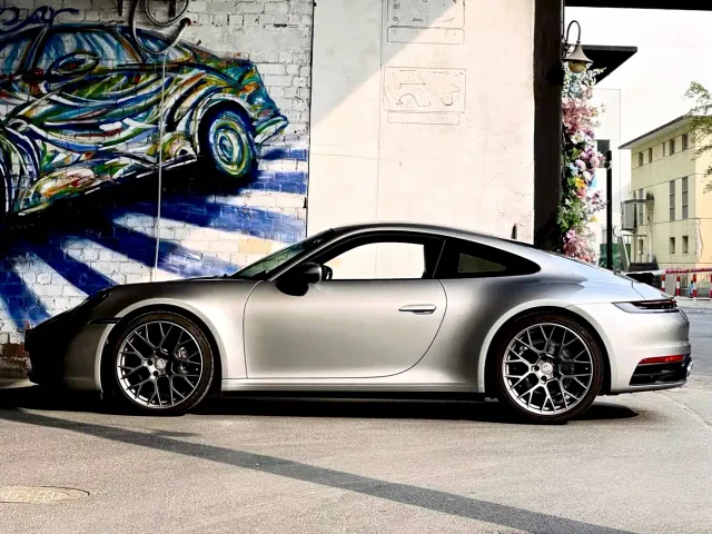 Porsche 911 — Фото автомобиля 3