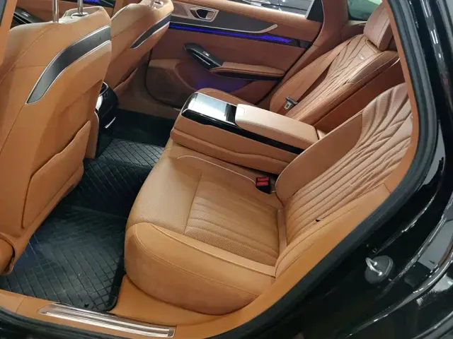 Hongqi H9 — Фото автомобиля 11