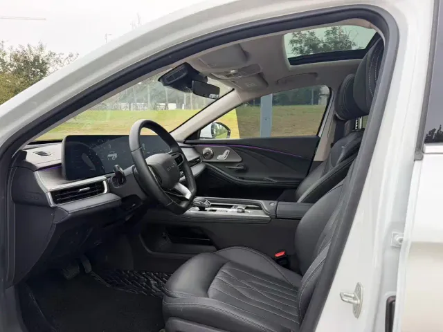 Chery Arrizo 8 — Фото автомобиля 4