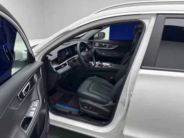Chery Tiggo 8 PLUS — Фото автомобиля 5