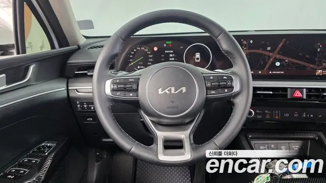 Kia K5 Generation 3 — Фото автомобиля 13