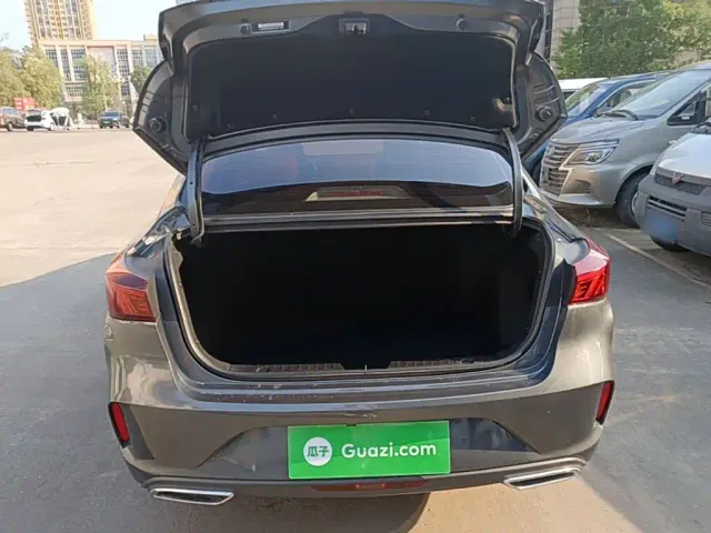 Changan Eado — Фото автомобиля 18