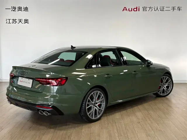 Audi S4 — Фото автомобиля 4