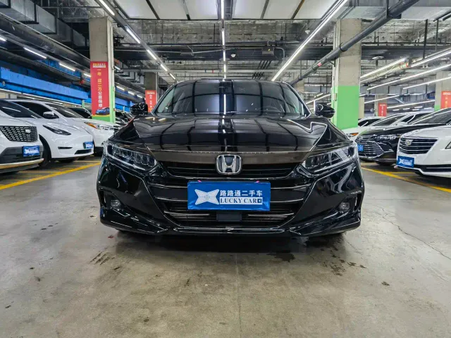 Honda Accord — Фото автомобиля 2