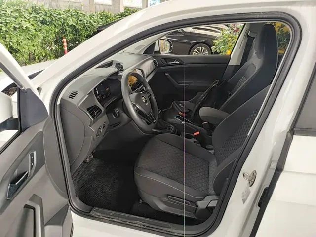Volkswagen T-Cross — Фото автомобиля 15
