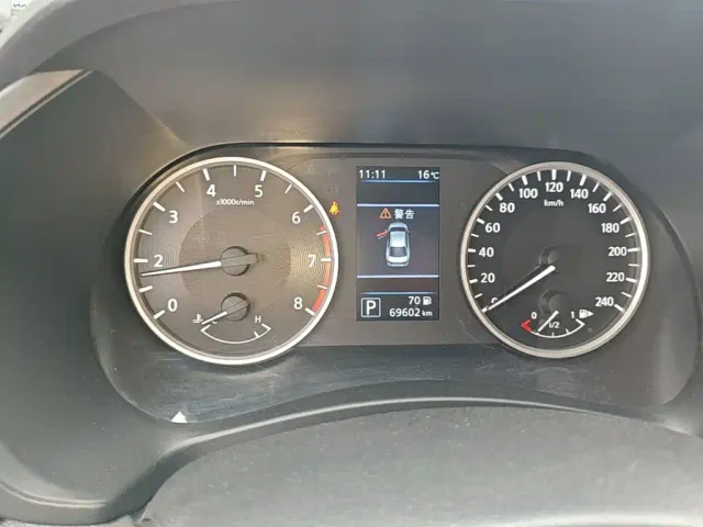 Nissan Sylphy — Фото автомобиля 11