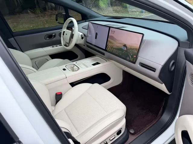 Li Auto i6 — Фото автомобиля 10