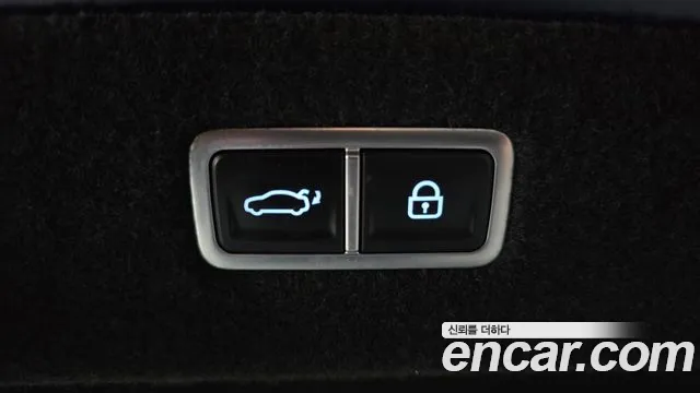 Genesis G90 Бензин 3.5 Turbo e-S/C AWD LWB — Фото автомобиля 20