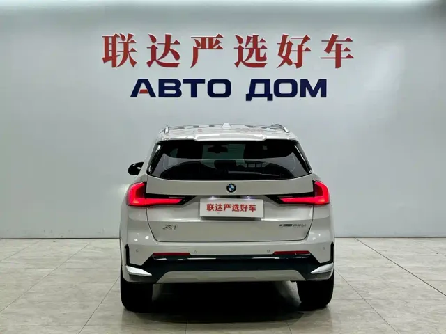 BMW X1 — Фото автомобиля 5