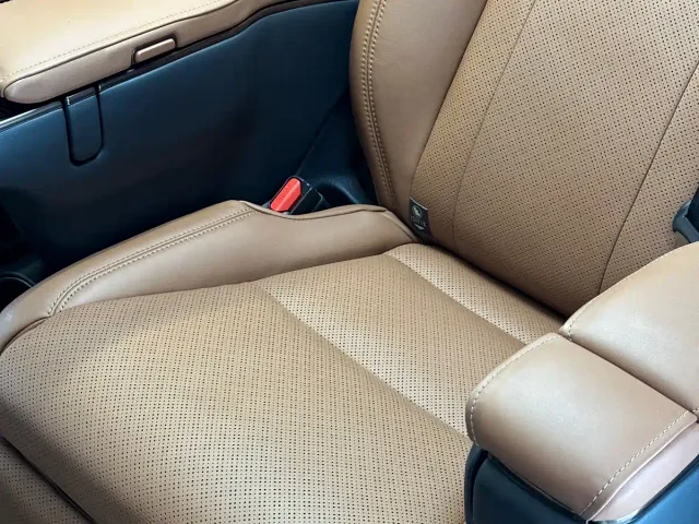Toyota Alphard — Фото автомобиля 16