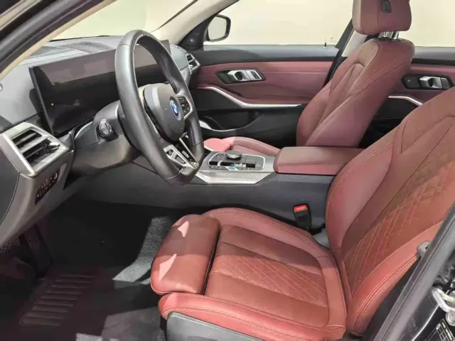 BMW i3 — Фото автомобиля 3