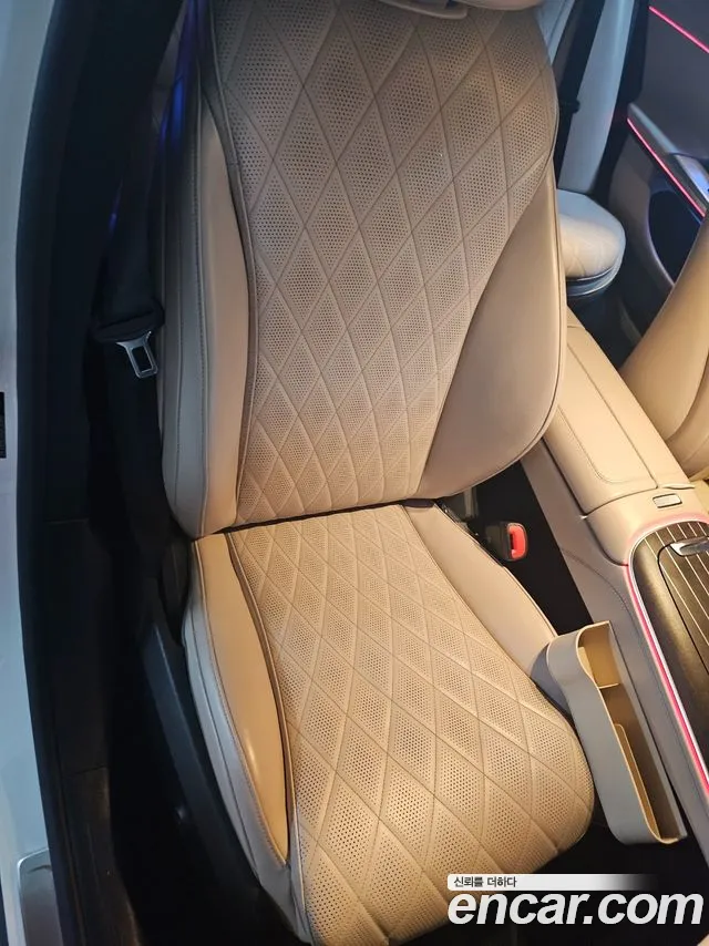 Mercedes-Benz E-Class W214 — Фото автомобиля 15