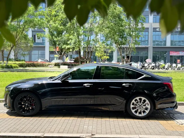 Cadillac CT5 — Фото автомобиля 4