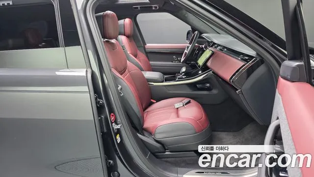 Land Rover Range Rover Sport — Фото автомобиля 11