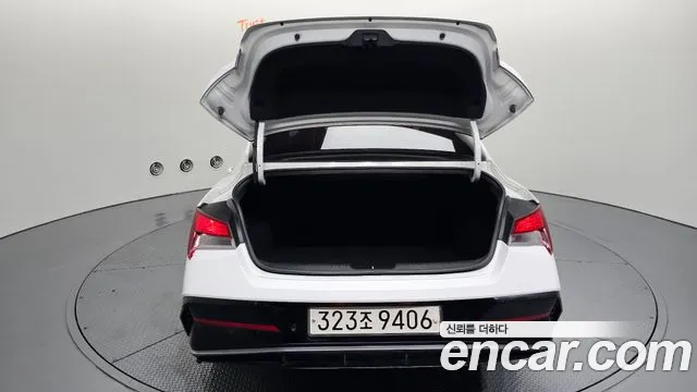 Hyundai Avante CN7 — Фото автомобиля 20