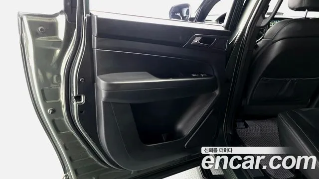 KG_Mobility_Ssangyong Rexton Новый Rexton Sport Дизель 2.2 4WD — Фото автомобиля 23