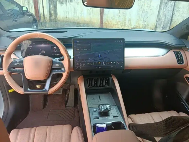 BYD Song L EV — Фото автомобиля 9