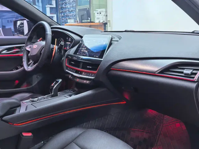 Cadillac CT5 — Фото автомобиля 14